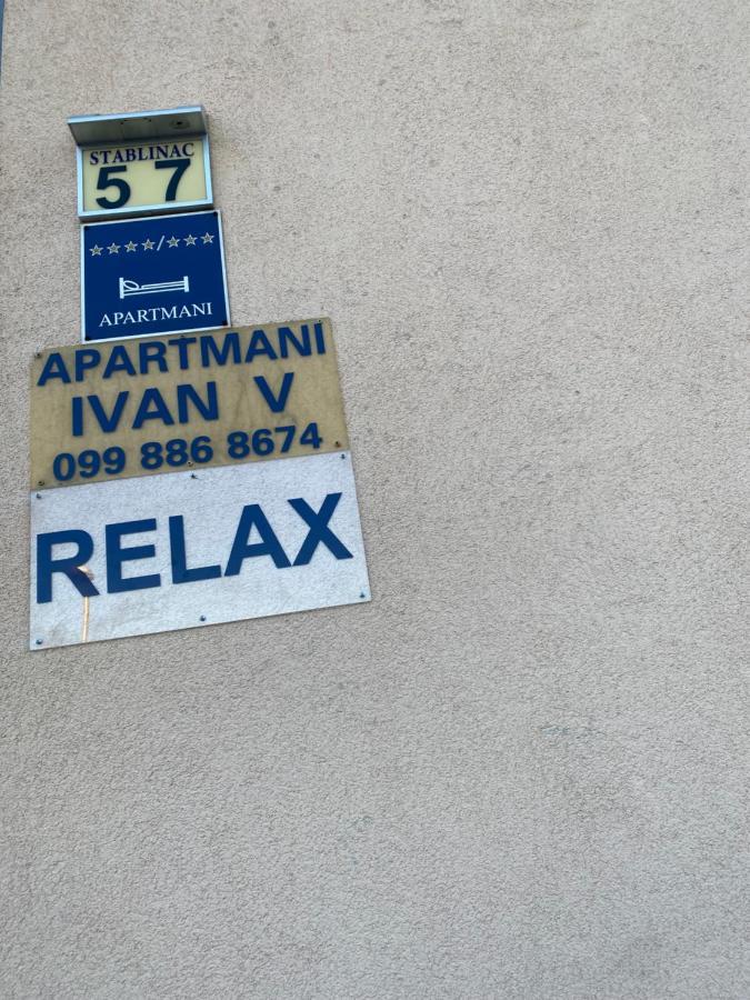Apartmani Ivan V RELAX Vodice Bagian luar foto