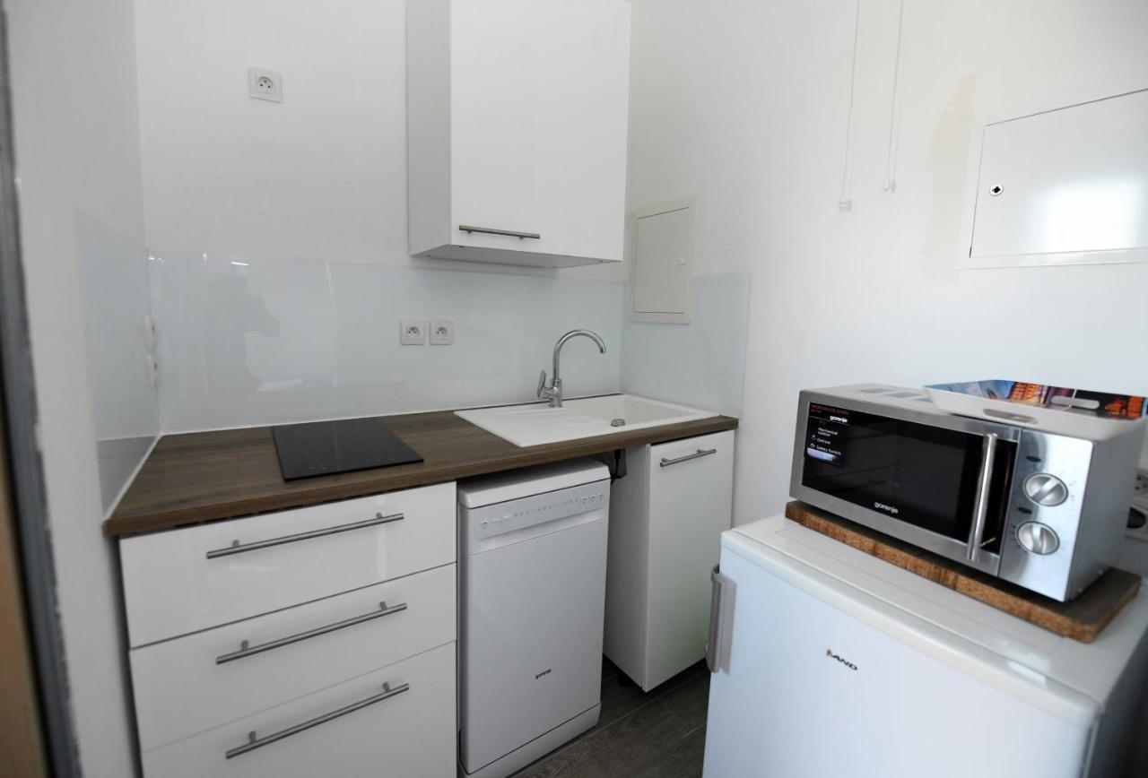 Apartmani Ivan V RELAX Vodice Bagian luar foto