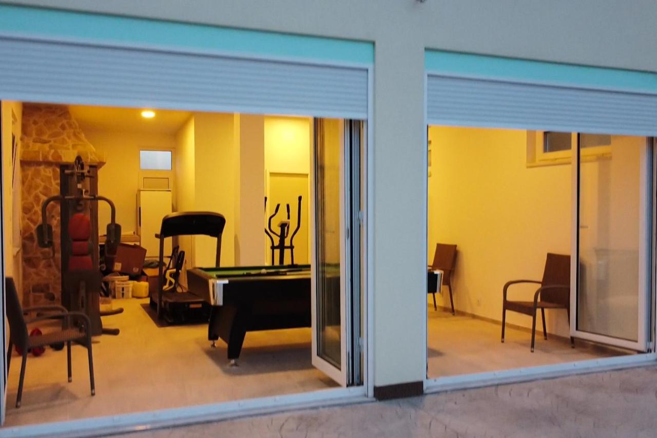 Apartmani Ivan V RELAX Vodice Bagian luar foto