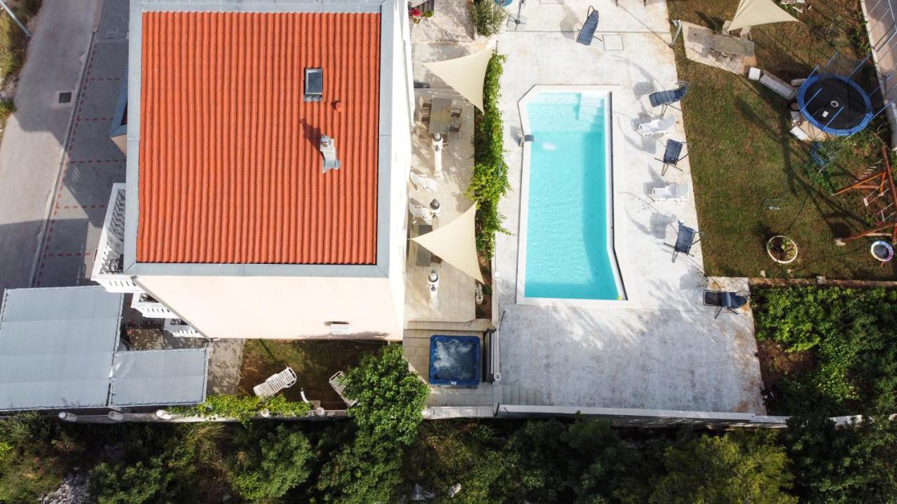 Apartmani Ivan V RELAX Vodice Bagian luar foto